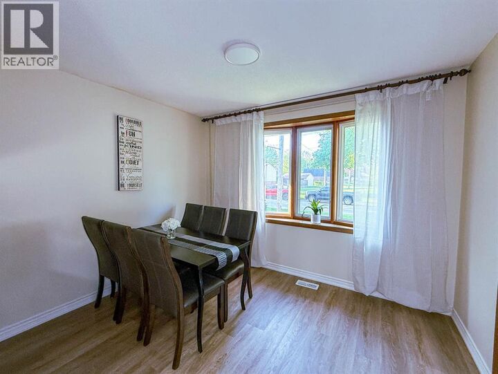 Property Photo:  785 Ross Avenue  ON N7T 7R1 