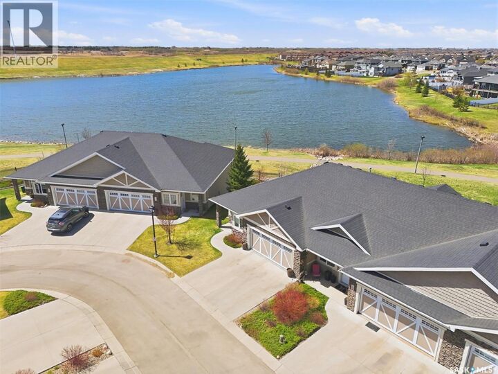Property Photo:  109 542 Pringle Crescent  SK S7T 0W9 