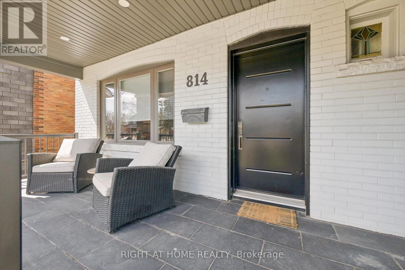 Property Photo:  814 Coxwell Avenue  ON M4C 3E6 