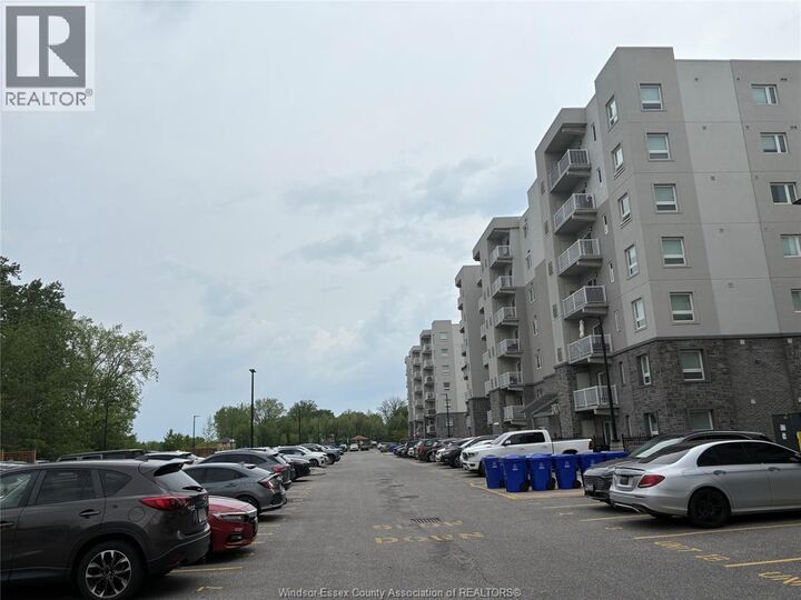Property Photo:  1675 Banwell 502  ON N8P 1M9 