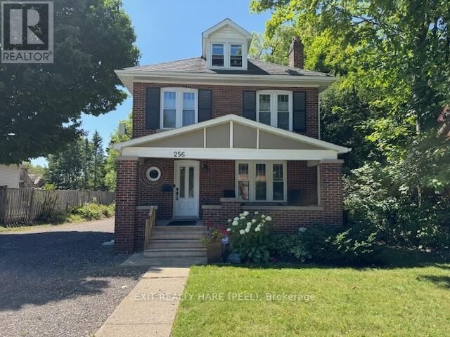 Property Photo:  256 Broadway Avenue  ON L9W 1K7 