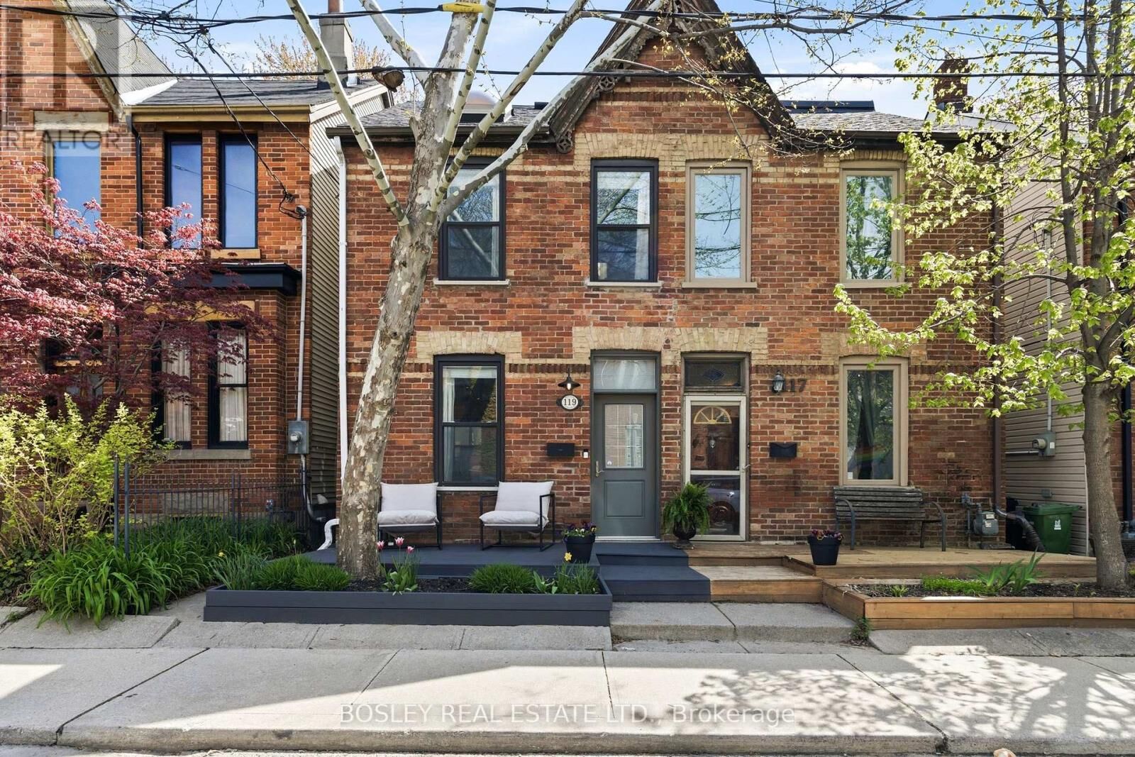 Property Photo:  119 Hamilton Street  ON M4M 2C7 
