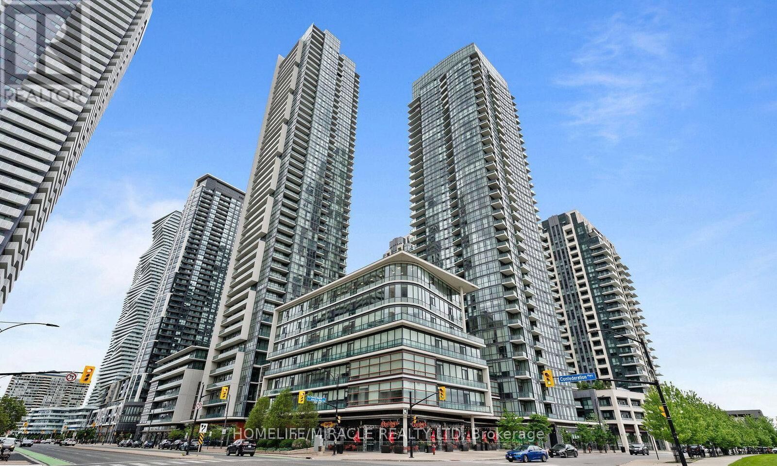 Property Photo: 4070 Confederation Parkway 3408 ON L5B 0E9