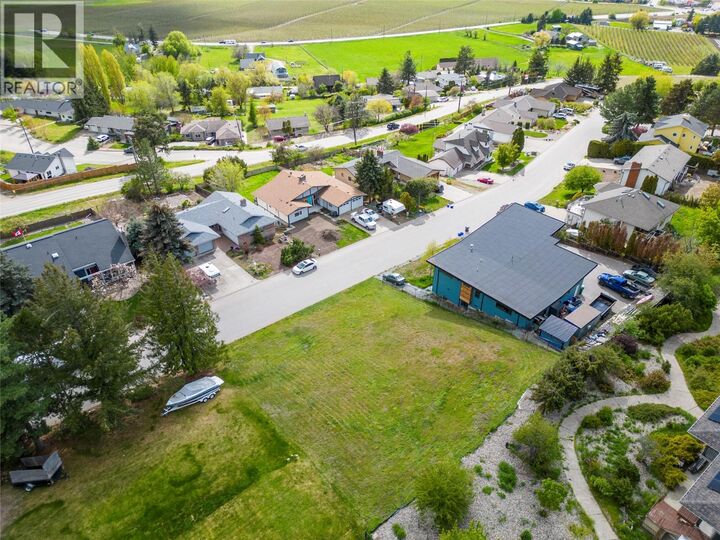 Property Photo:  435 Scenic Drive  BC V1B 2W9 