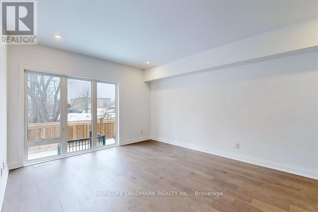 Property Photo:  35 Persica Street Lower  ON L4E 1L3 