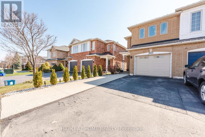 Property Photo:  1268 Newell Street  ON L9T 6C2 