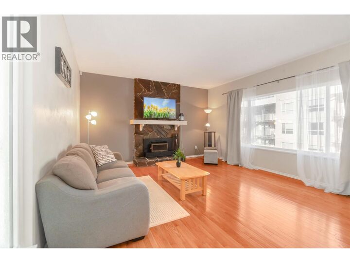 Property Photo:  171 Edward Crescent  BC V3H 3J8 