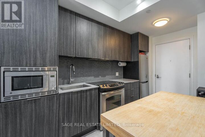 Property Photo:  110 Marine Parade Drive 1407  ON M8V 0A3 