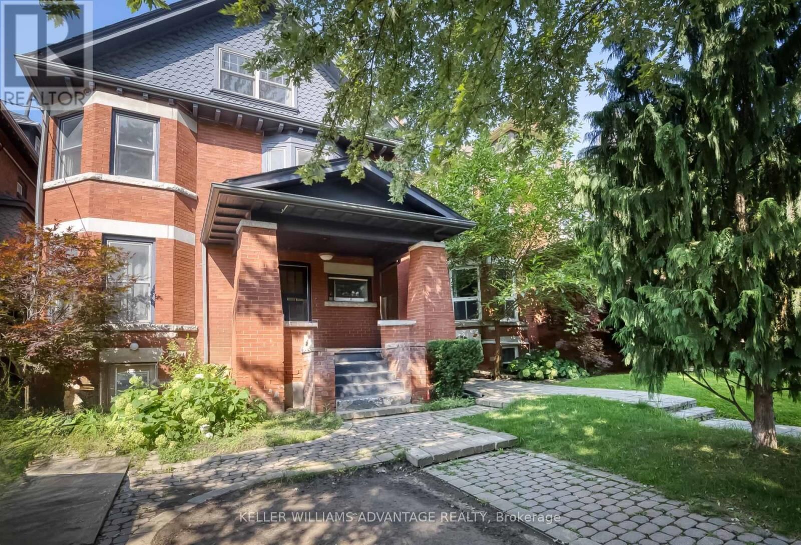Property Photo:  146 Madison Avenue Lower  ON M5R 2S5 