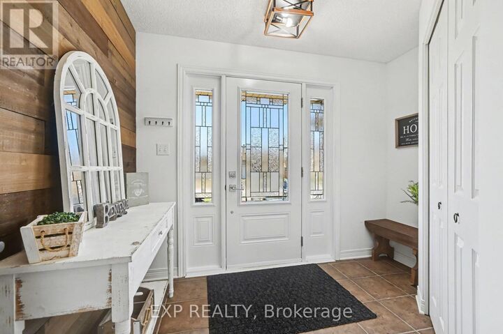 Property Photo:  212 Jasper Crescent  ON K4K 0A3 