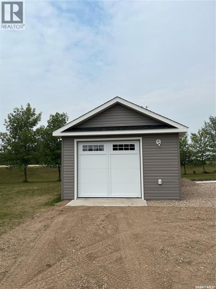 Property Photo:  201 Silton Street  SK S0G 0L0 