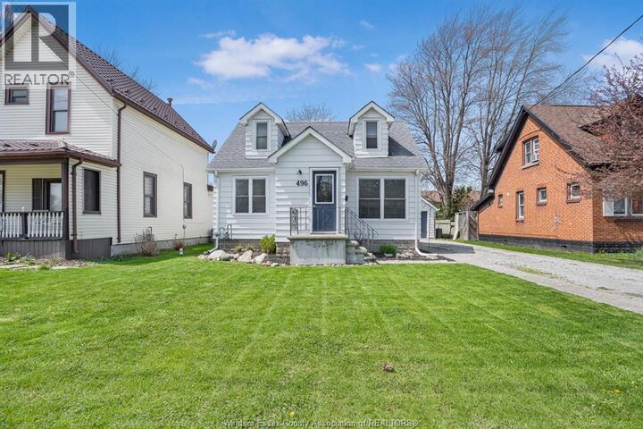 Property Photo:  496 Murray Street  ON N8A 1V6 