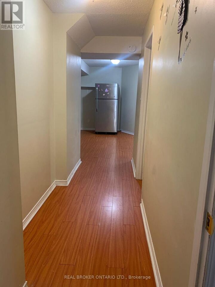 Property Photo:  27 Alicewood Drive Bsmt  ON L3S 3E3 