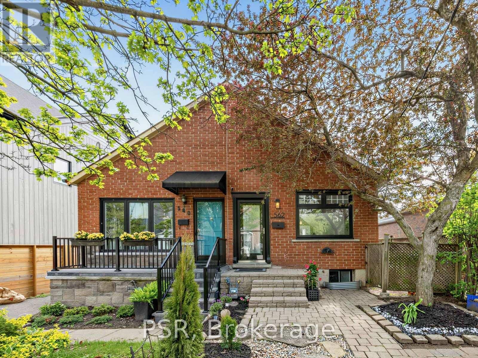Property Photo: 562 Arlington Avenue ON M6C 3A5