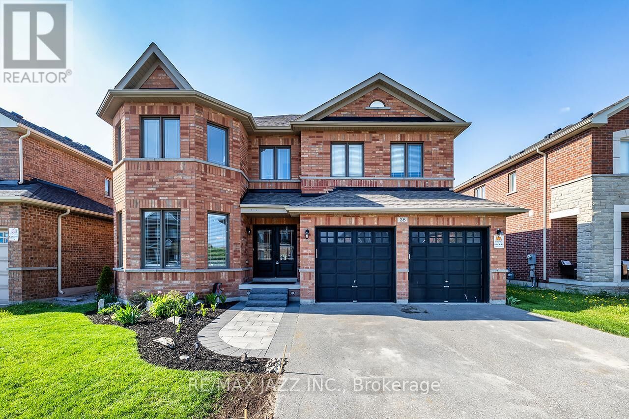 Property Photo:  38 Pollock Avenue  ON L0K 1A0 