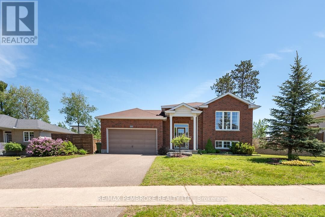 Property Photo: 1007 Butler Boulevard ON K8H 0B7
