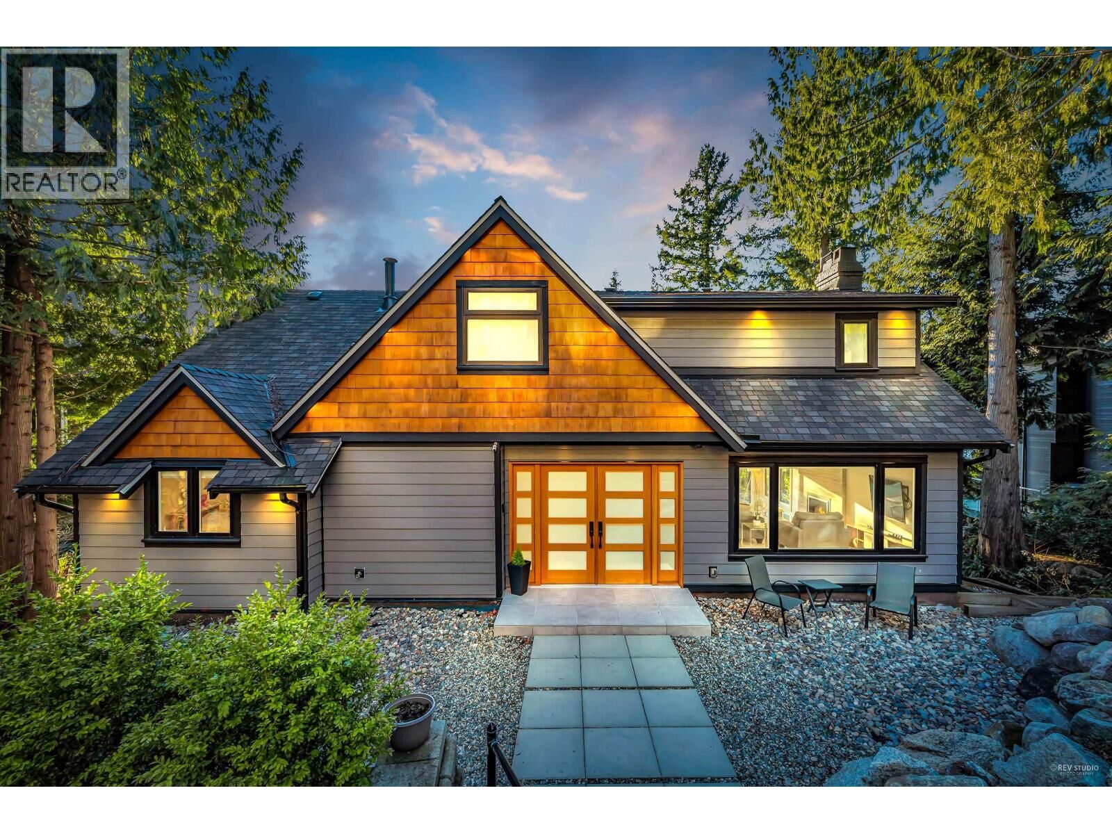 Property Photo:  130 Oceanview Place  BC V0N 2E0 