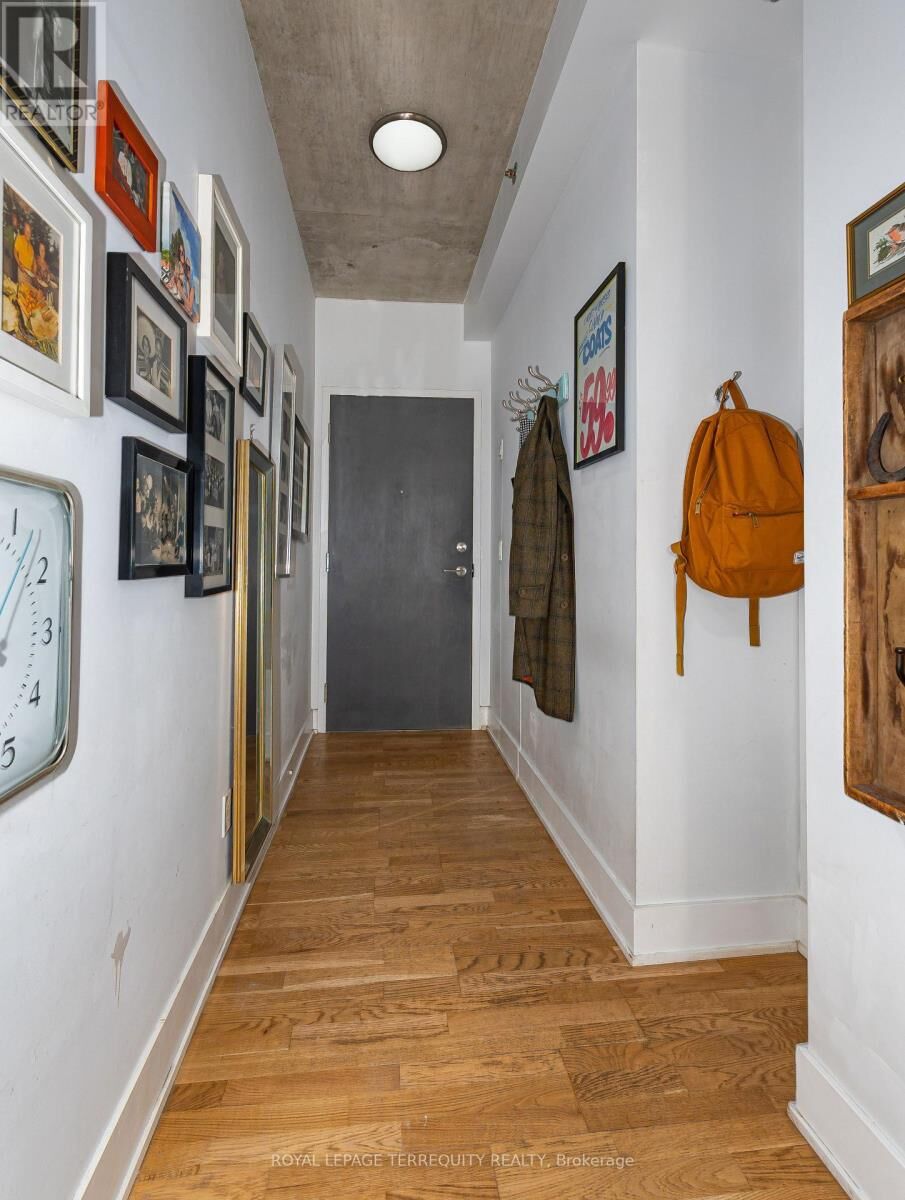 Property Photo:  630 Queen Street East 201  ON M4M 1G3 