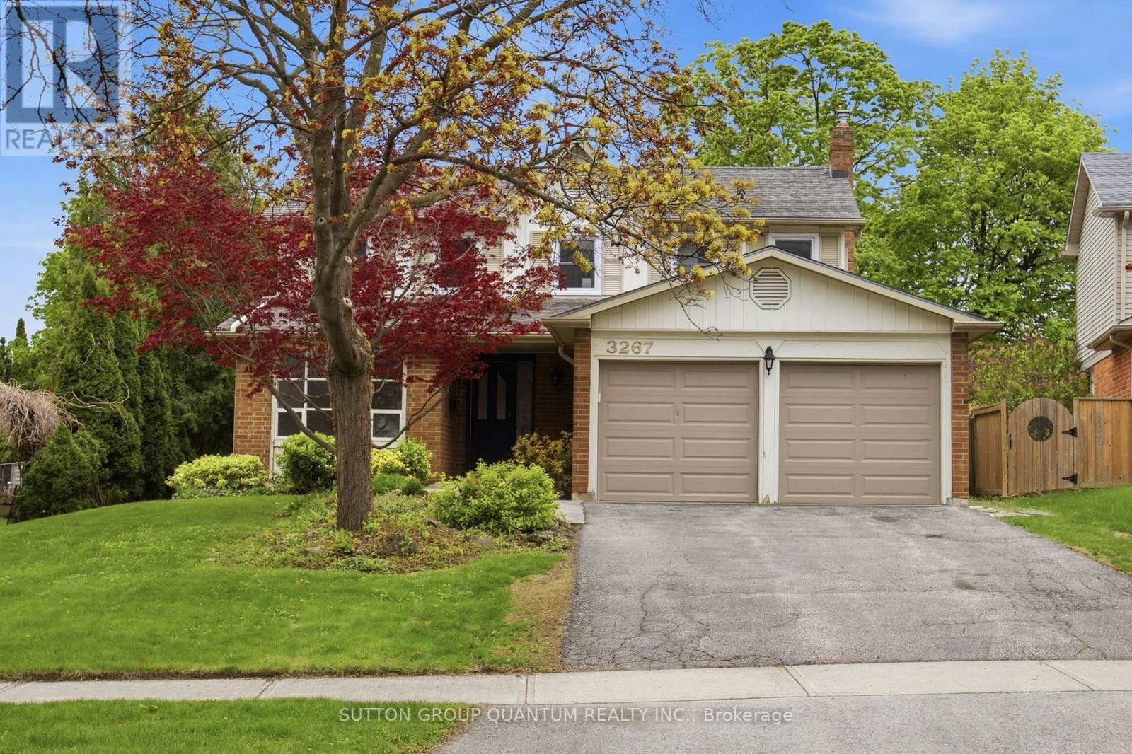 Property Photo:  3267 Sir John'S Homestead  ON L5L 2N7 