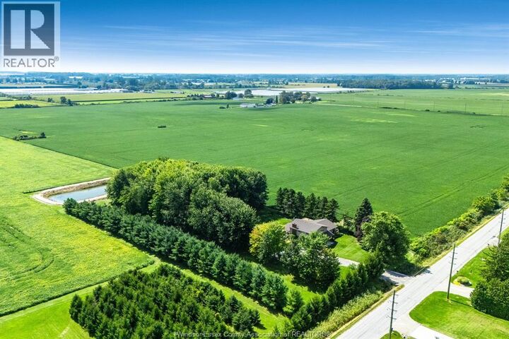 Property Photo:  863 Road 6 East  ON N0P 2G0 