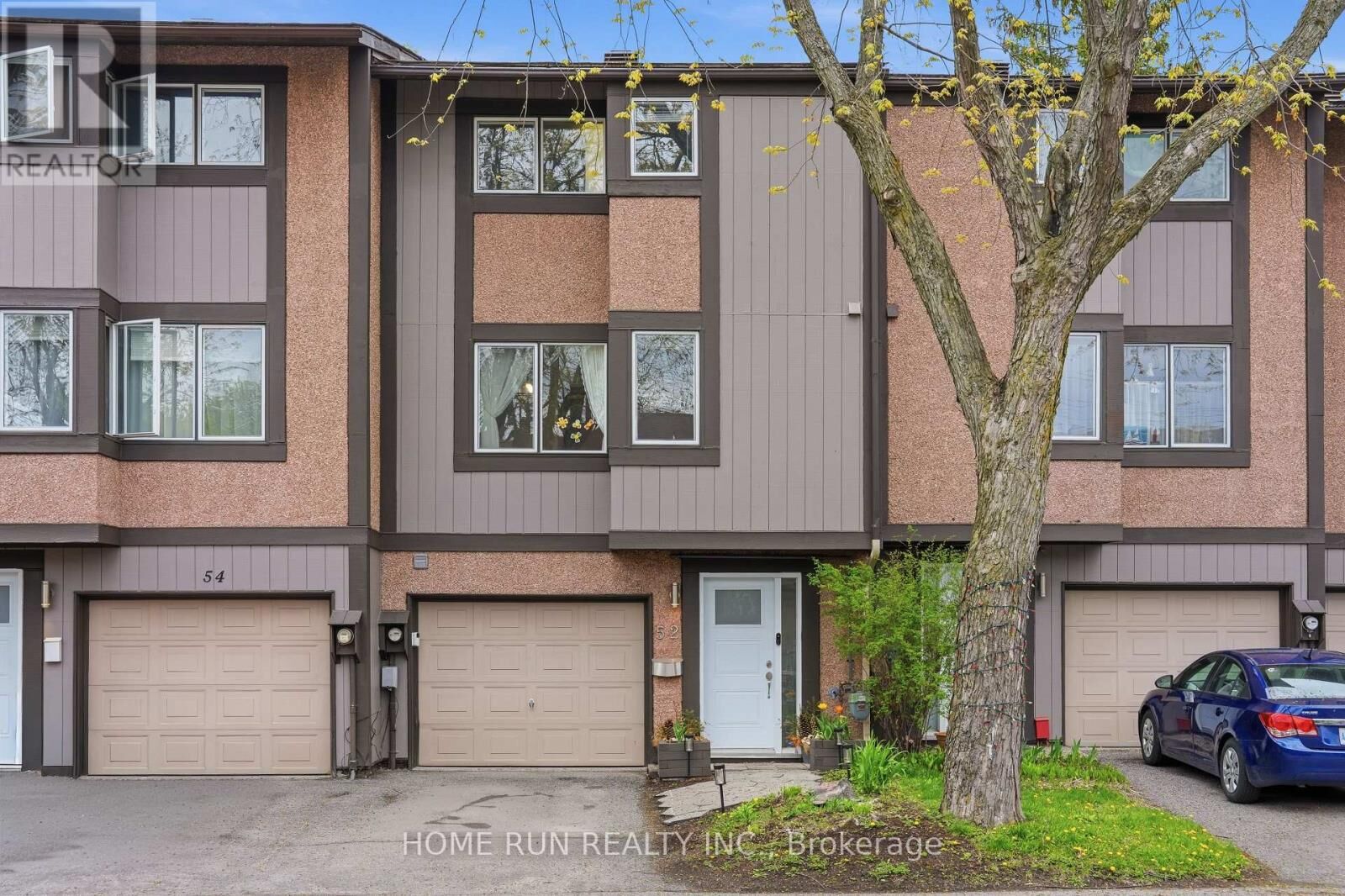 Property Photo:  52 Reaney Court  ON K2K 1W8 