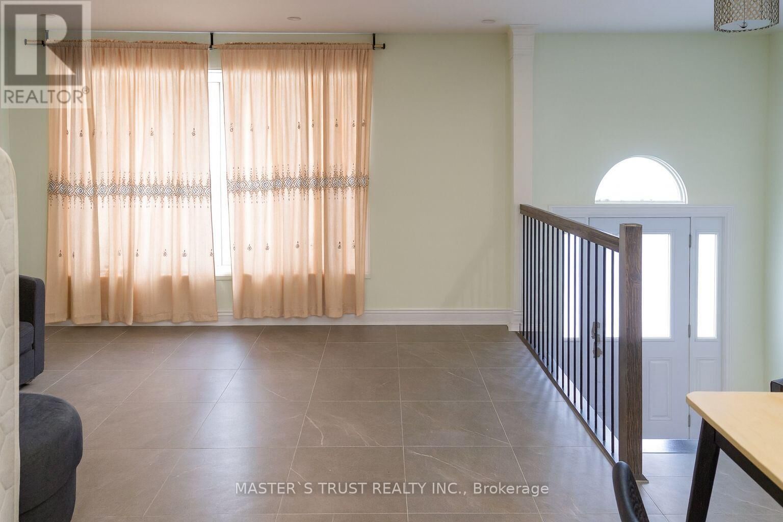 Property Photo: 2 Chipwood Crescent ON M2J 3X7
