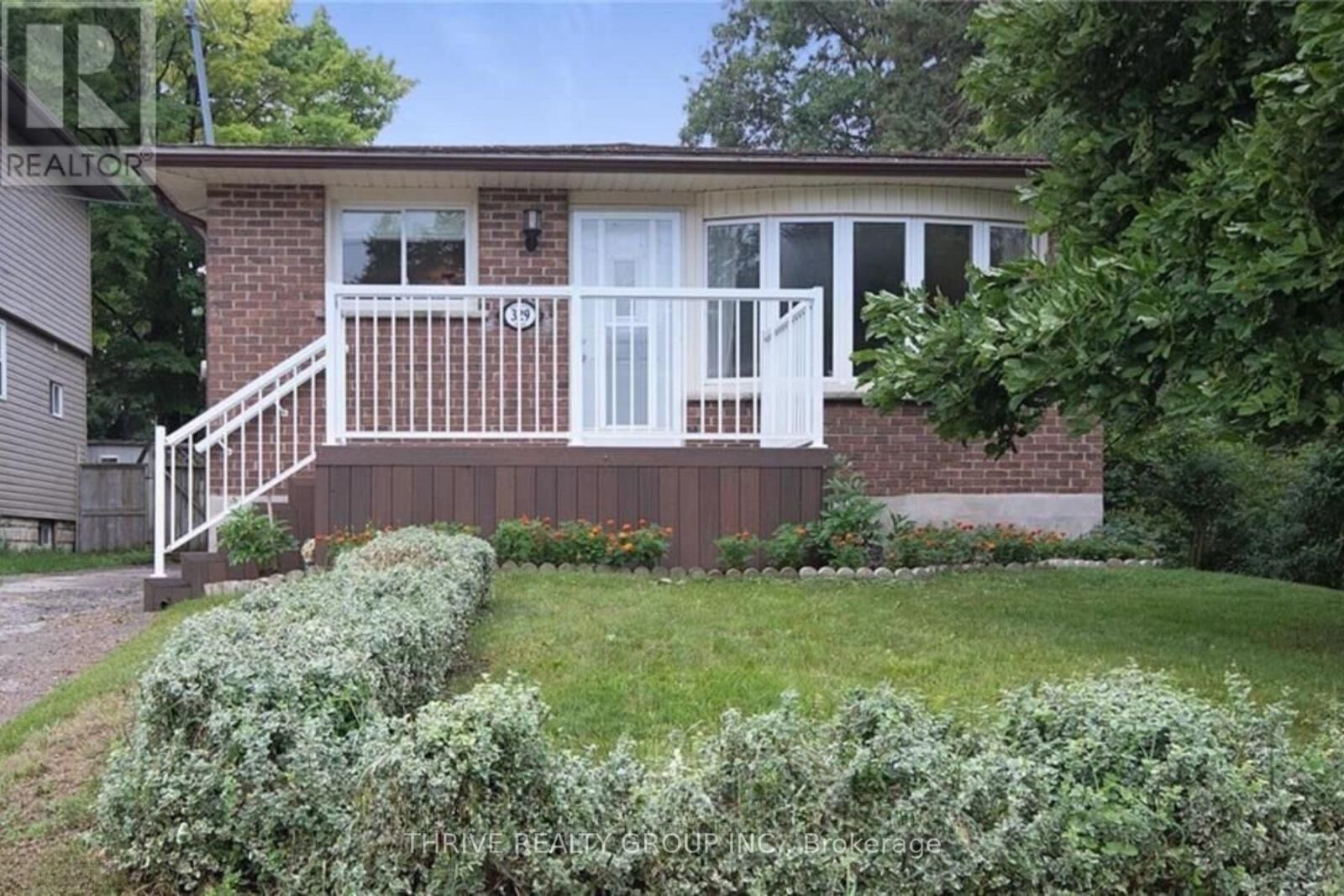 Property Photo:  329 Thompson Road 2  ON N5Z 2Z4 