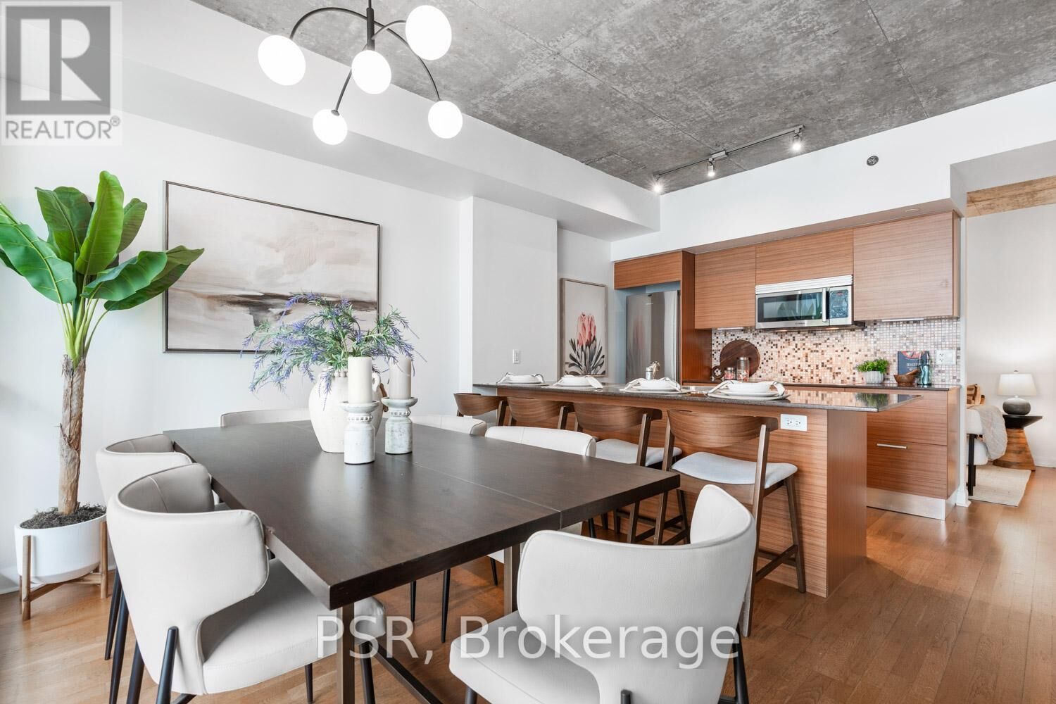 Property Photo:  375 King Street West 2805  ON M5V 1K1 