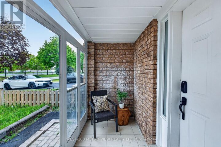 Property Photo:  5002 Willowood Drive  ON L5R 3R5 