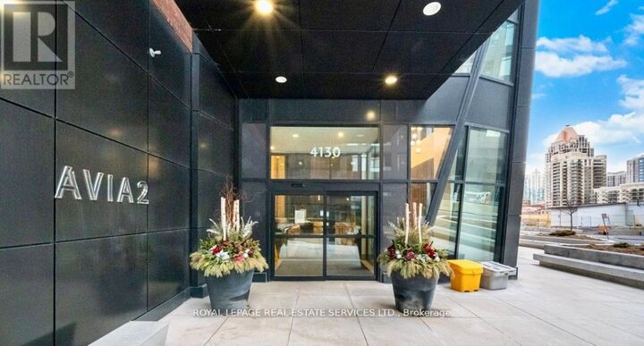 Property Photo:  4130 Parkside Village Drive 3607  ON L5B 3M8 