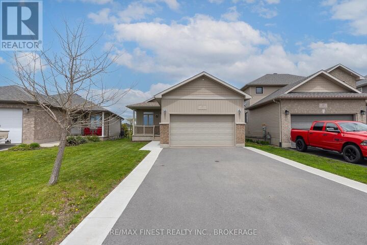 Property Photo:  129 Blakely Street  ON K7N 0B1 