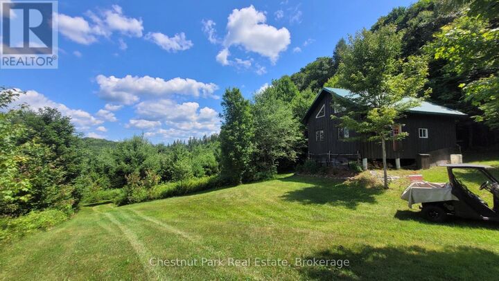 Property Photo:  1060 Baker Sideroad  ON P1L 1W9 