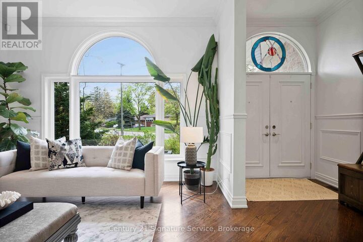 Property Photo: 2173 Greenhurst Avenue ON L4X 1J5