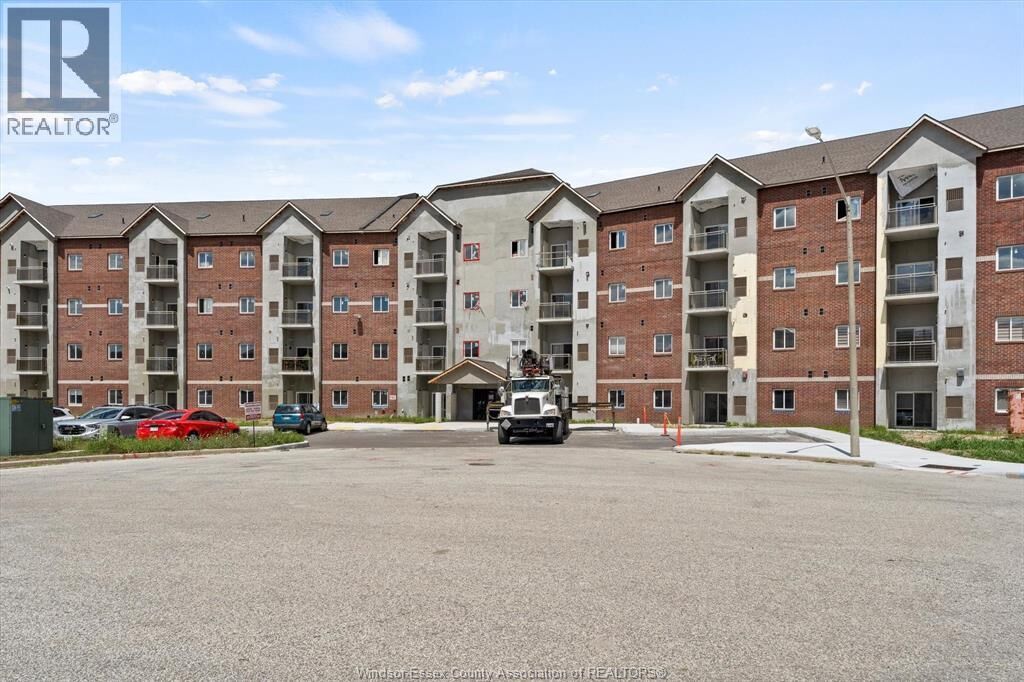 Property Photo:  1888 Westview Park Boulevard 311  ON N9H 0M1 
