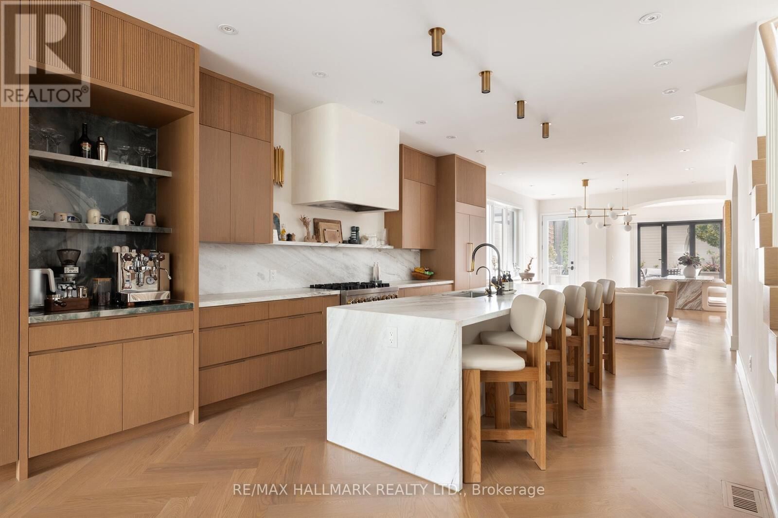 Property Photo:  18 Foxley Street  ON M6J 1R1 