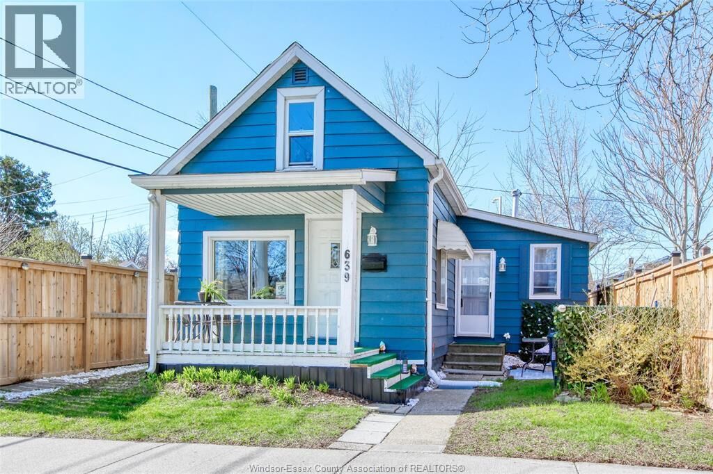 Property Photo:  639 Watkins  ON N9C 2Y5 