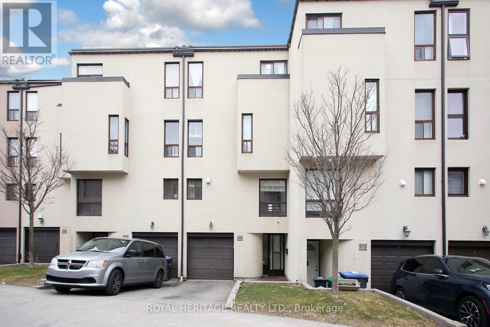 Property Photo:  24 Reid Drive 6  ON L5M 2A6 