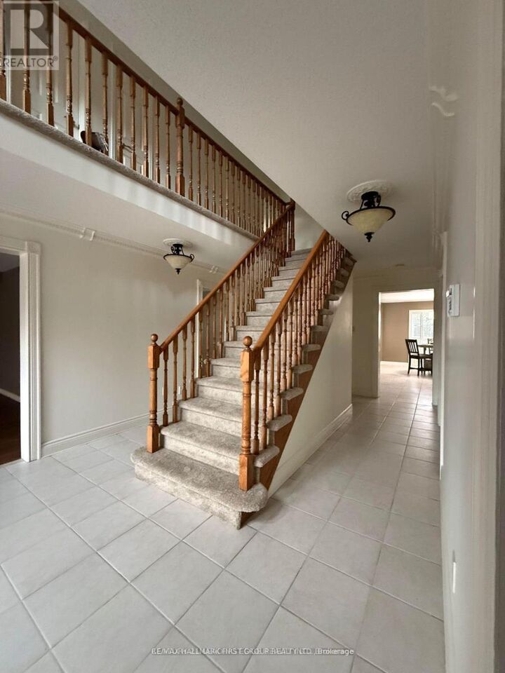 Property Photo:  492 Palmtree Crescent  ON L1K 2H3 