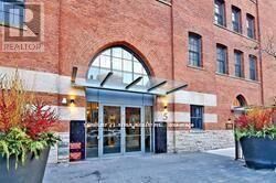 Property Photo:  5 St Joseph Street 1705  ON M4Y 0B6 