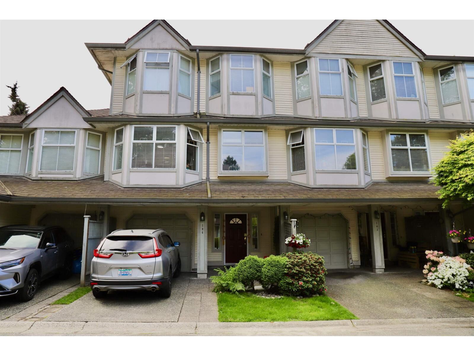 Property Photo: 8060 121A Street 104 BC V3W 0S5