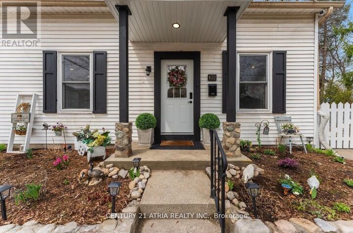 Property Photo: 132 Waterloo Street North ON N3H 1M8