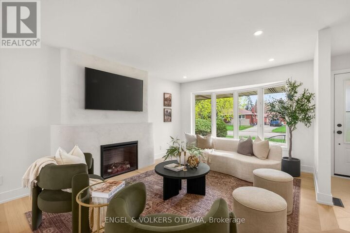 Property Photo: 24 Roundhay Drive ON K2G 1B5