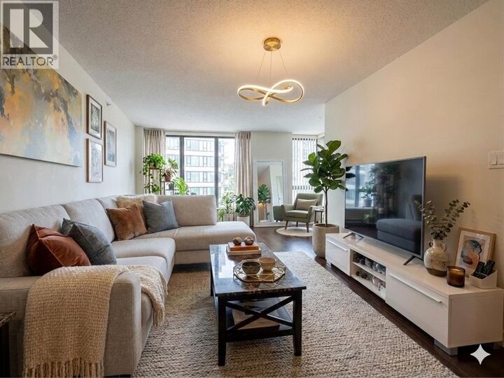 Property Photo:  5811 No. 3 Road 612  BC V6X 2C9 