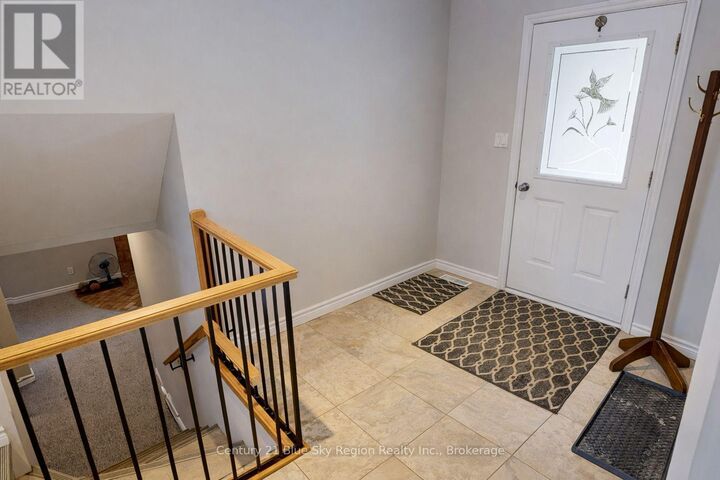 Property Photo: 36 Nichols Street ON P0H 1H0
