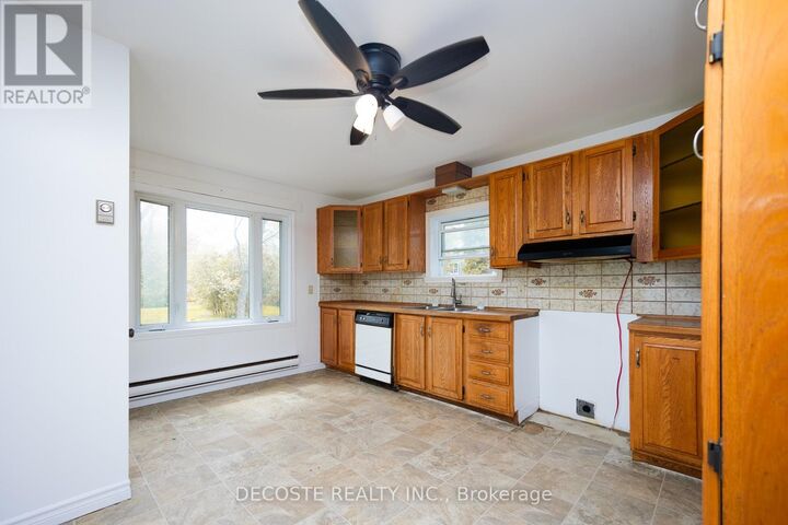 Property Photo:  21985 Main Street  ON K0B 1H0 