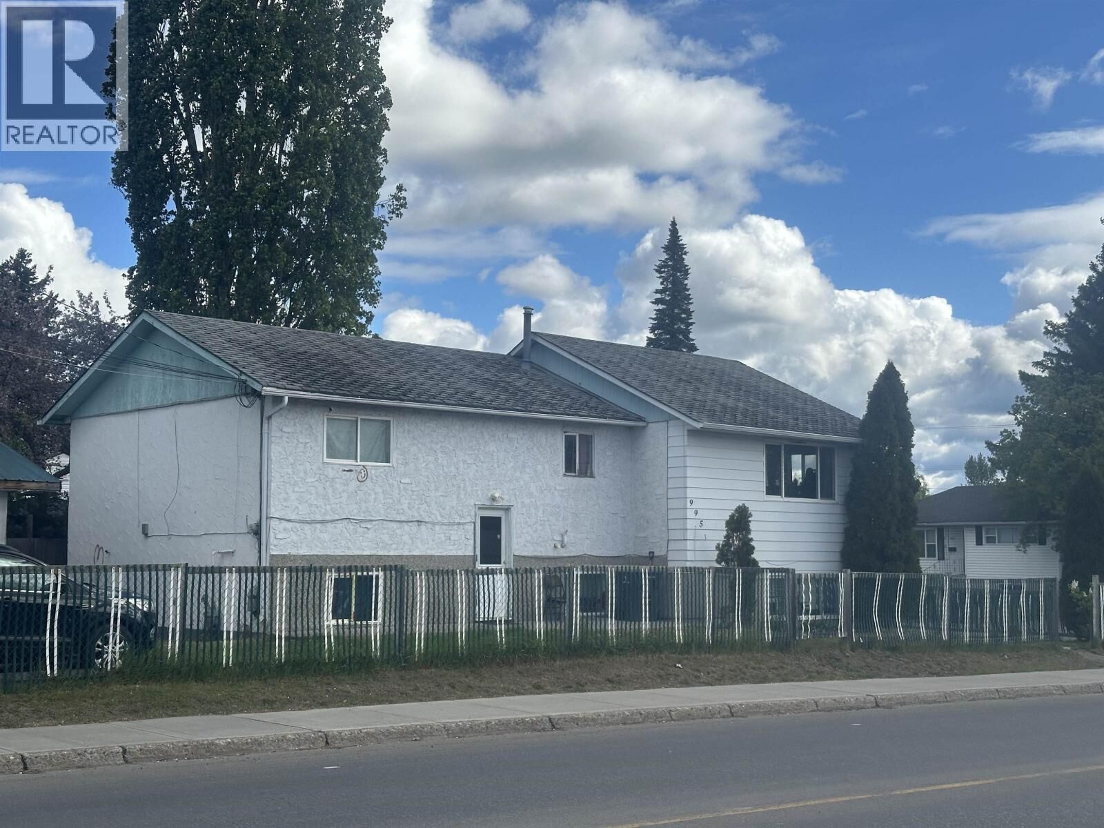 Property Photo:  995 Carney Street  BC V2M 2K8 