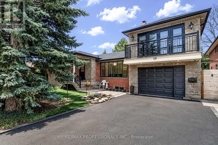 Property Photo:  40 Cowley Avenue  ON M9B 2E3 