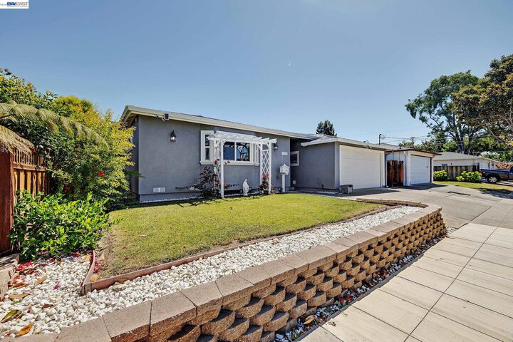 Property Photo:  30532 Carroll Ave  CA 94544 