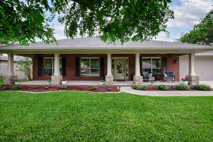 Property Photo:  6052 Blair Circle  FL 32563 