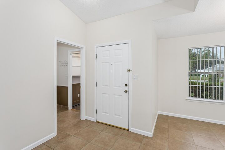 Property Photo:  2201 Wedgewood Court  FL 32566 